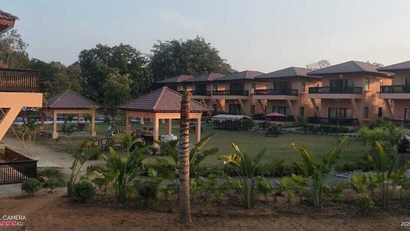 리조트 The Pench International