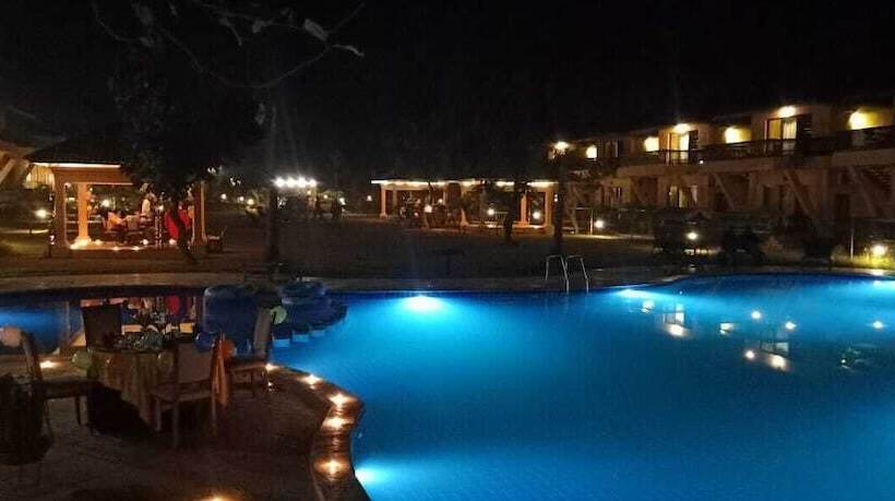 리조트 The Pench International