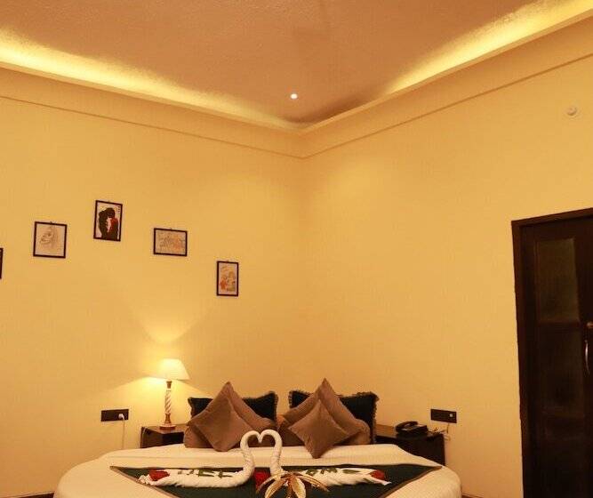 리조트 The Pench International