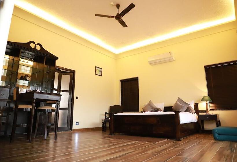 리조트 The Pench International