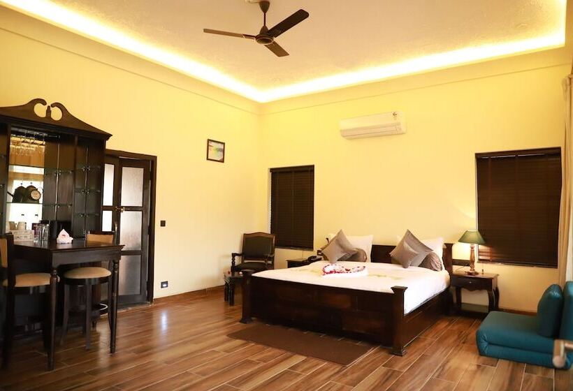 리조트 The Pench International