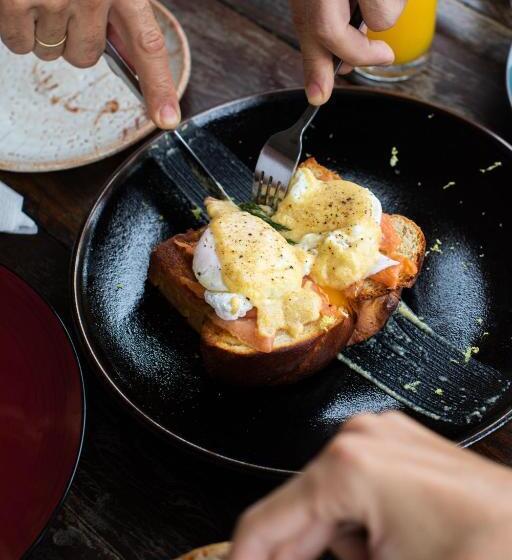 Surfing Temple Hotel Boutique