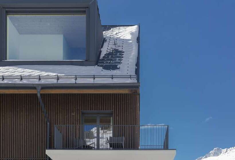 The Base Andermatt