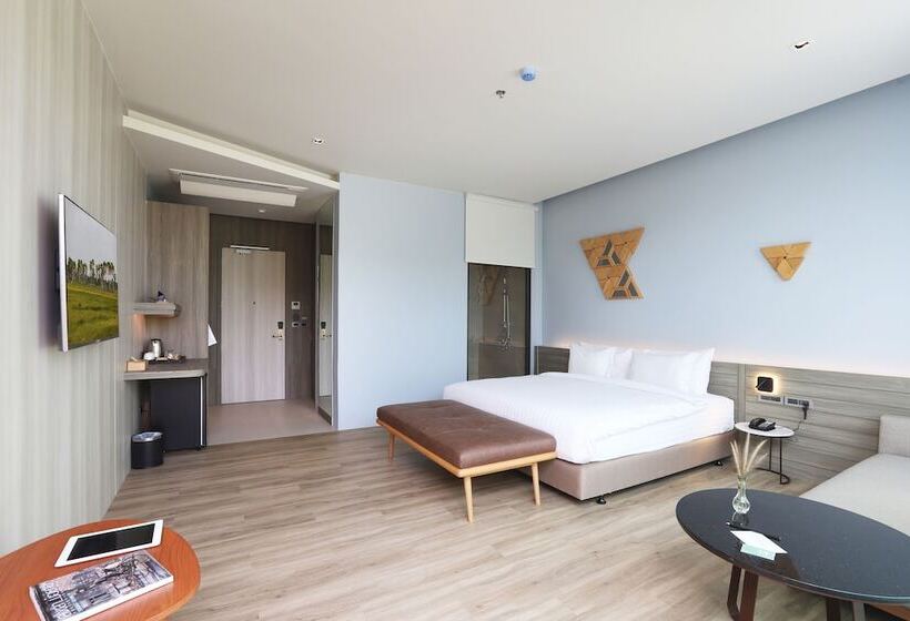 The Signature Hotel Airport