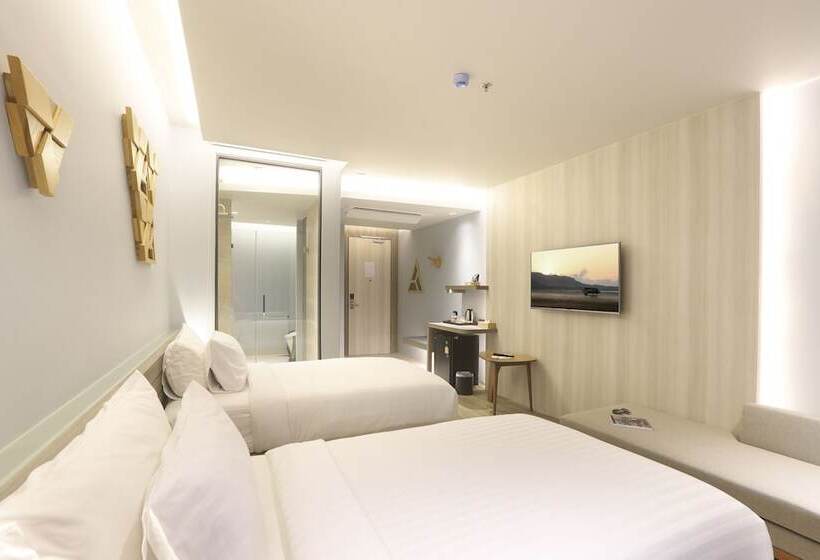 The Signature Hotel Airport