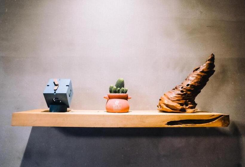 تختخواب و صبحانه 似禾苑民宿 Siheyuan Homestay