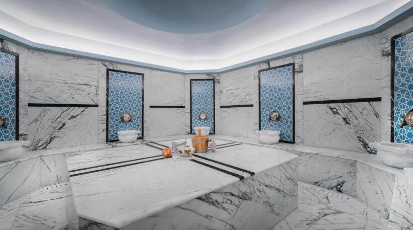 Concorde Tower Hotel & Casino