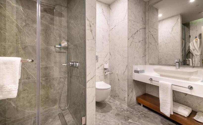 Concorde Tower Hotel & Casino