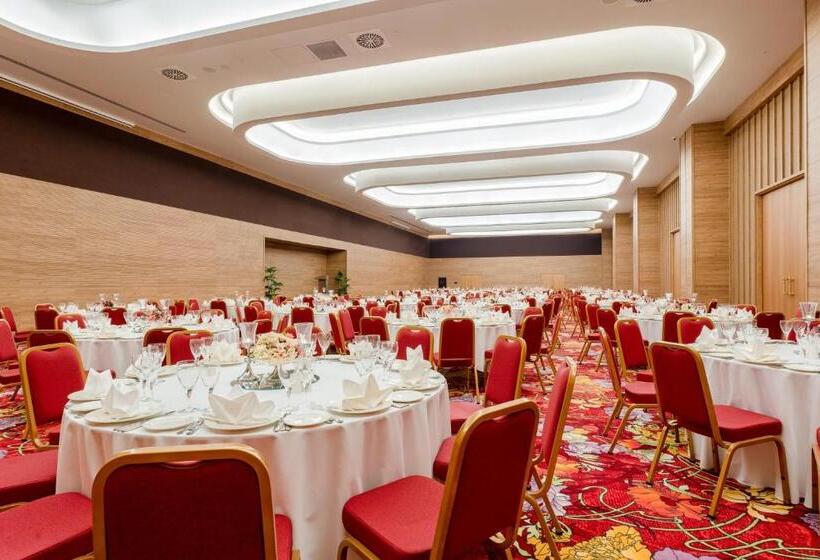 Concorde Tower Hotel & Casino