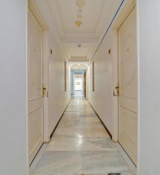 Отель Capital O 76484 Balwas International