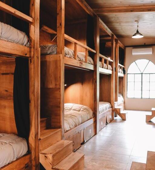 胶囊酒店 Elena Hostel