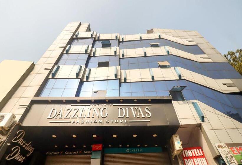 ホテル Super Collection O Dolphin