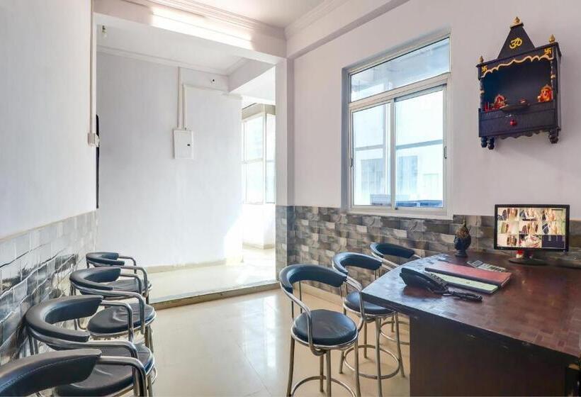 ホテル Super Collection O Dolphin