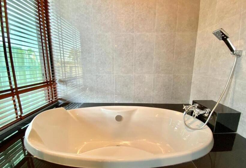 호텔 Elmas Cha Am Design