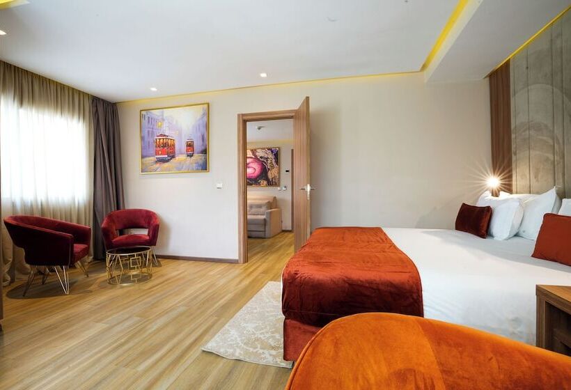 Отель First Suites