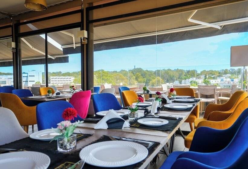 Отель First Suites