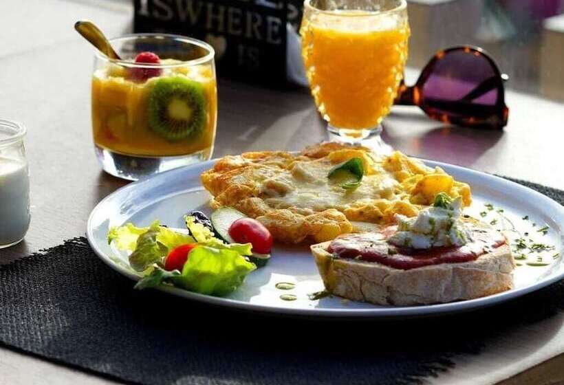 Отель First Suites