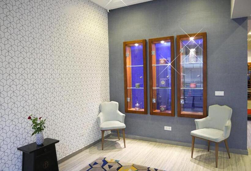 Отель Gardenia Boutique