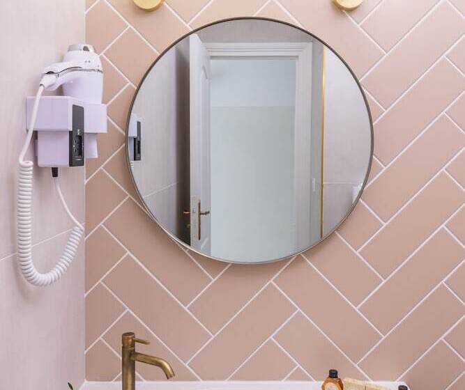 ホテル Hôtel Flor