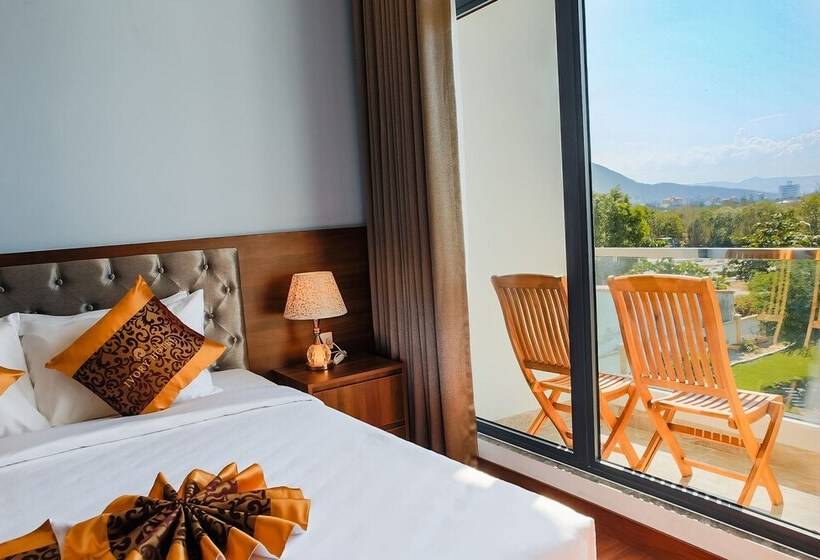 هتل Ivory Phu Yen