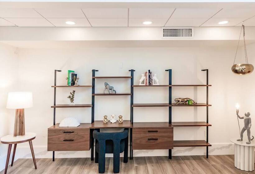 Kompose Boutique Hotel Sarasota