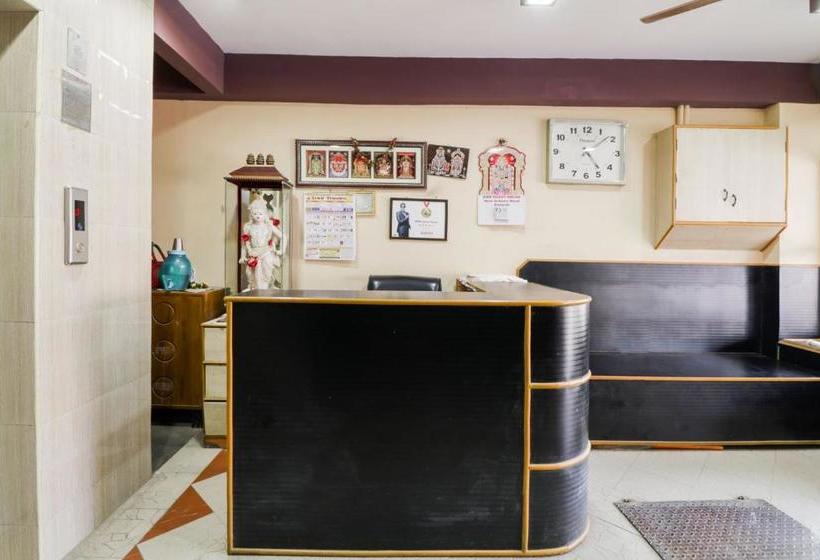 Отель Oyo 71679 Bmr Guest House