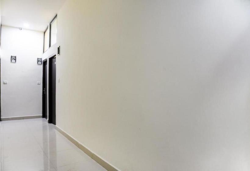 בית מלון כפרי Oyo 76644 Paradise Palace