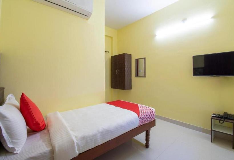 호텔 Oyo Flagship 76577 Rk Residency