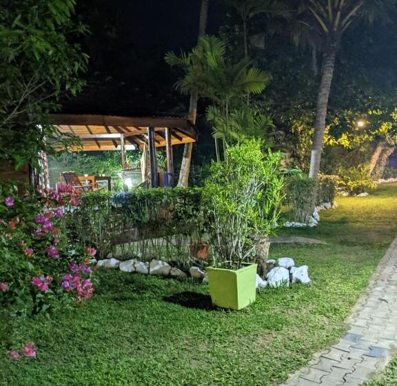 호텔 Paradise Bungalow