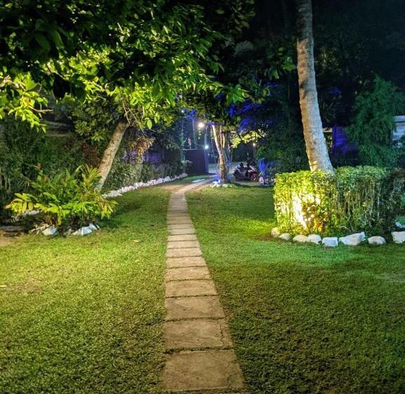 호텔 Paradise Bungalow