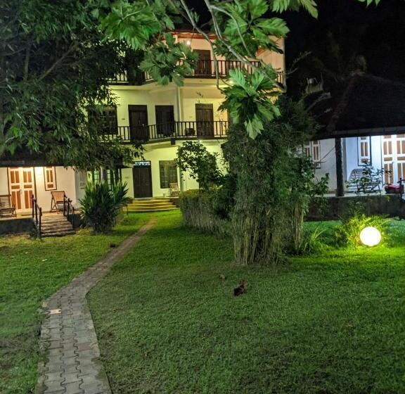 호텔 Paradise Bungalow