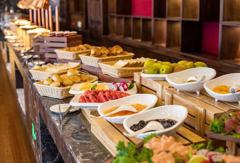 酒店 Ramada By Wyndham Diqing