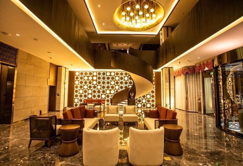 酒店 Ramada By Wyndham Diqing