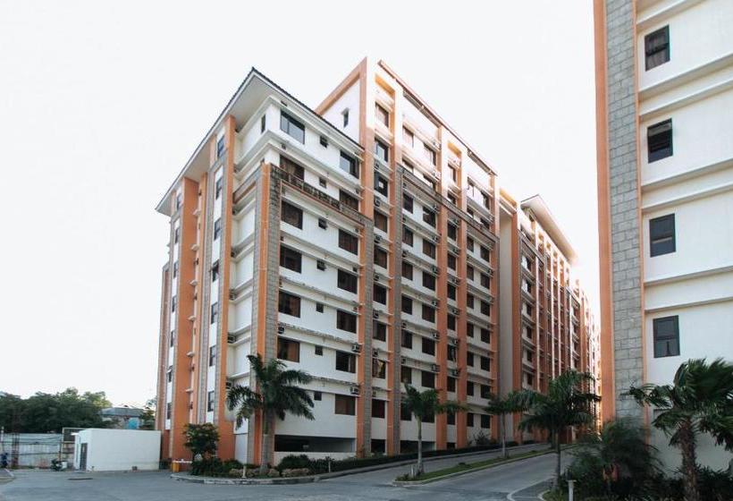 فندق Reddoorz Premium @ Paseo Verde Las Pinas