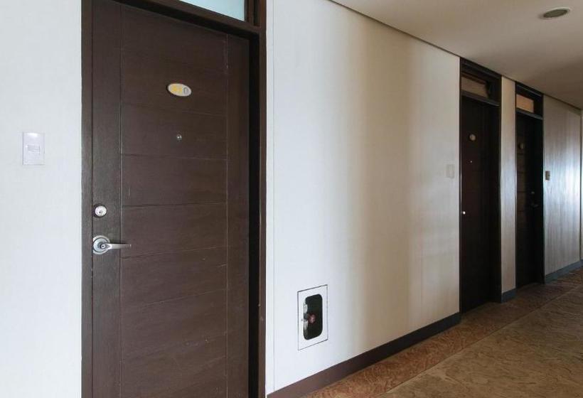 فندق Reddoorz Premium @ Paseo Verde Las Pinas