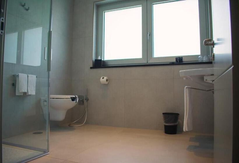 בית מלון כפרי & Resort Tre Fontane Luxury