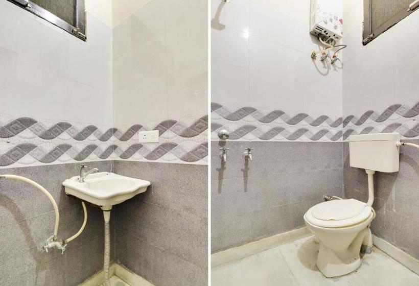 فندق Spot On 76176 Royal Palace