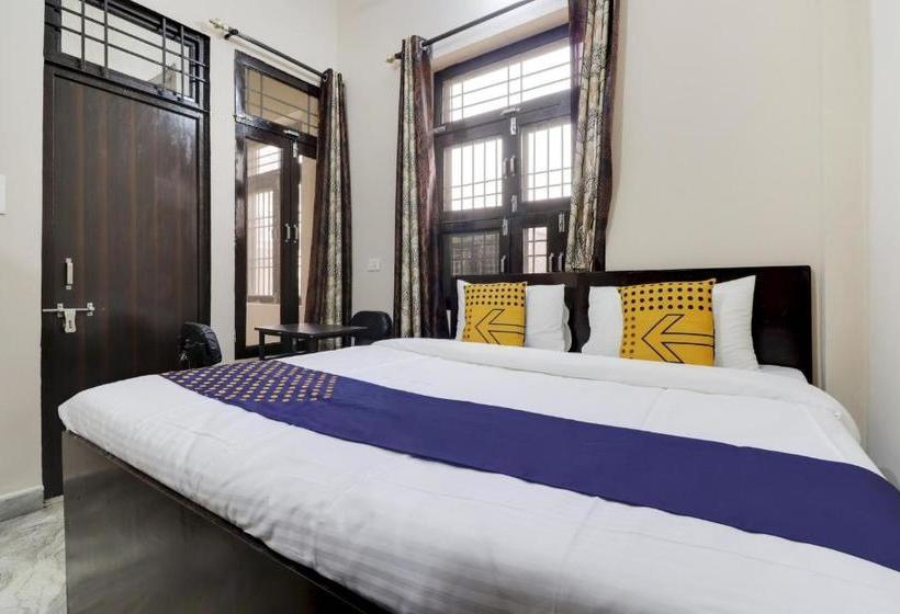 בית מלון כפרי Spot On 76176  Royal Palace