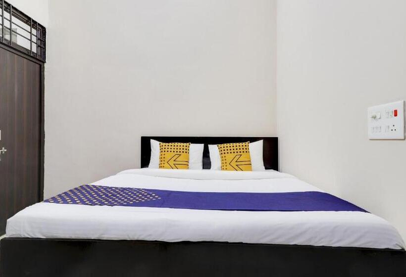 酒店 Spot On 76176  Royal Palace