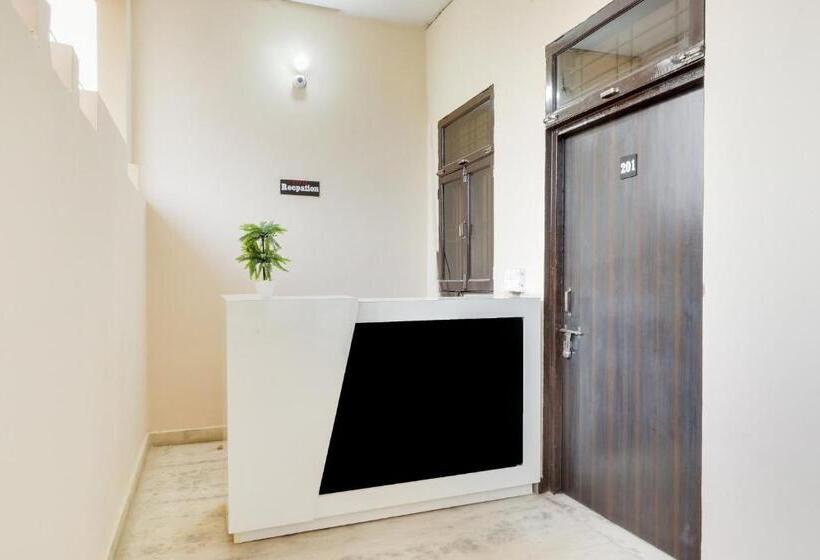 בית מלון כפרי Spot On 76176  Royal Palace