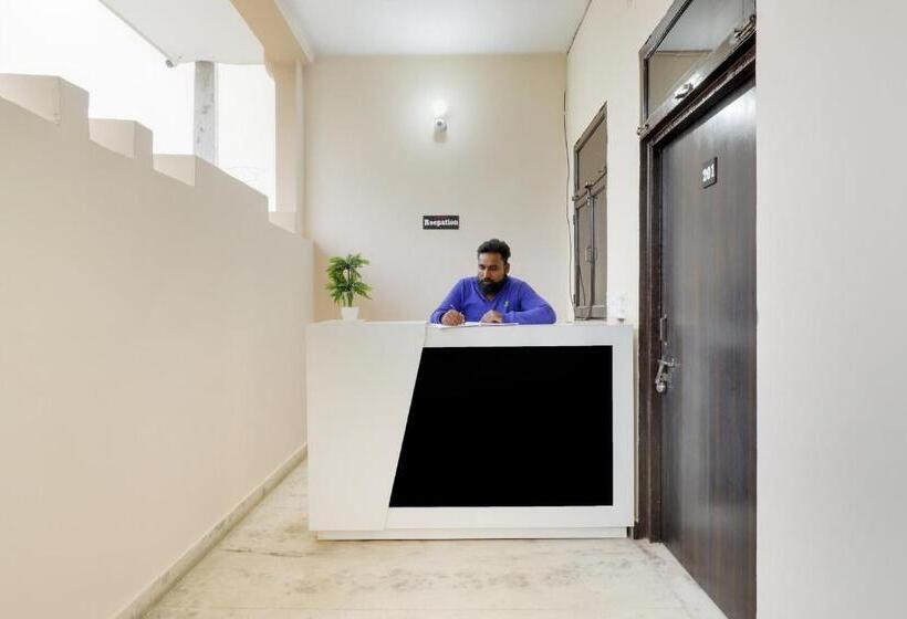 בית מלון כפרי Spot On 76176  Royal Palace