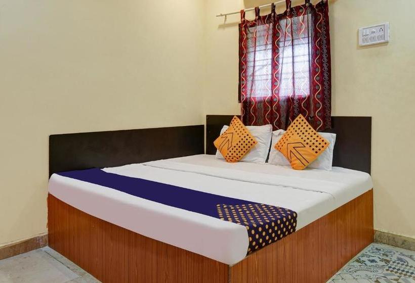 호텔 Spot On 76306 New Bor Tiger Resort