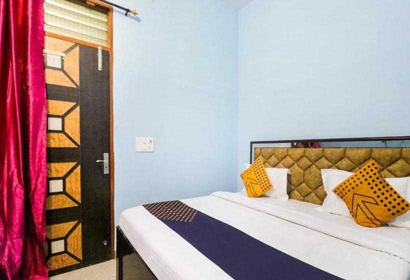 Hotel Spot On 76550 Golden Light