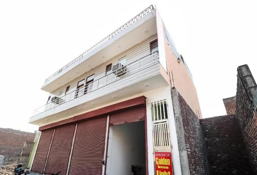 Hotel Spot On 76550 Golden Light