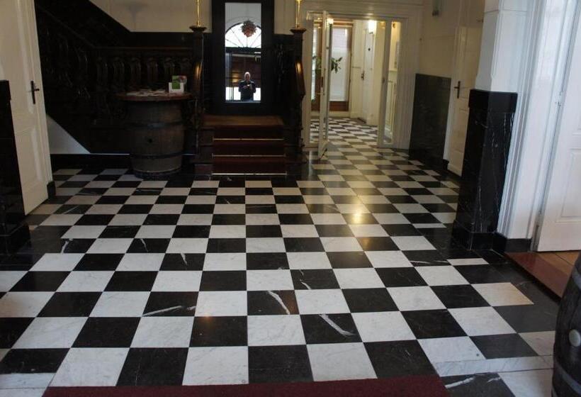 בית מלון כפרי The Velvet Lodge