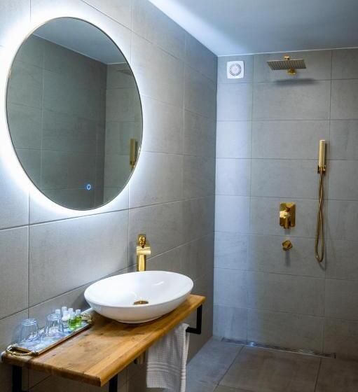 בית מלון כפרי The Velvet Lodge