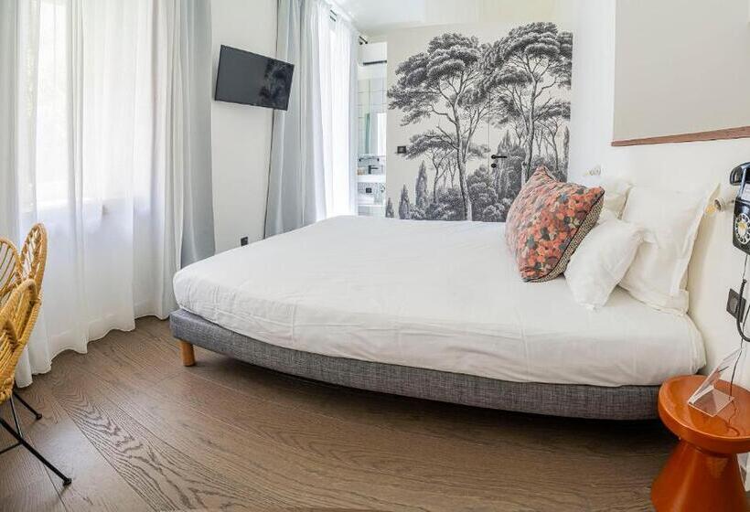 Monsieur Miot Concept Hotel   Bastia Centre