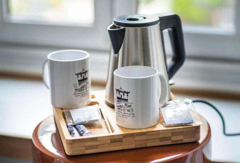 Monsieur Miot Concept Hotel   Bastia Centre