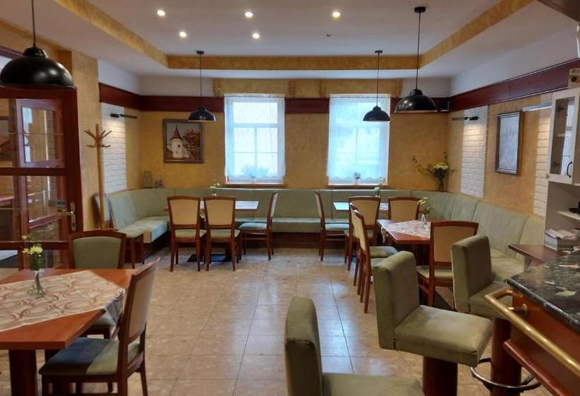 بنسيون Na Hradbách