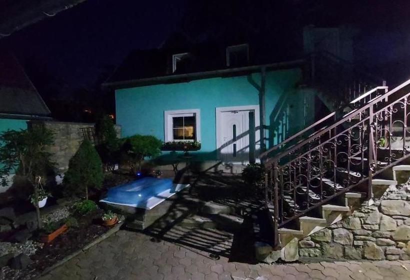 بنسيون Na Hradbách